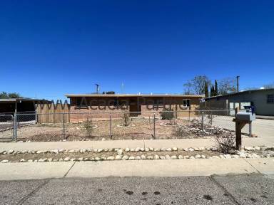 Main picture of 6525 E David Dr