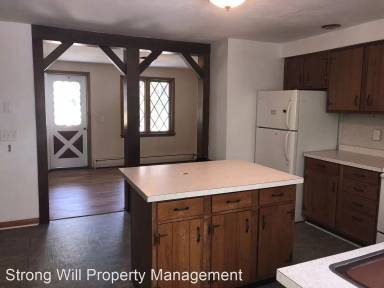 Main picture of 203 Maple St