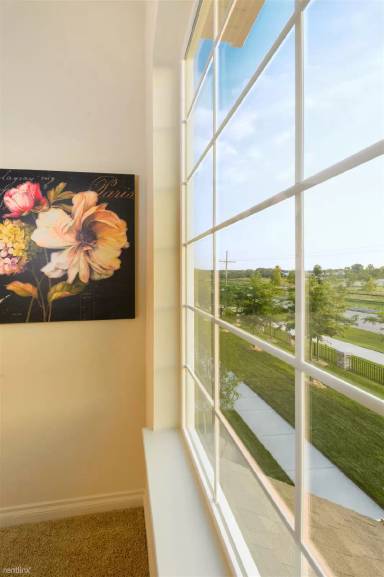 Main picture of 6244 Trumpeter Ln