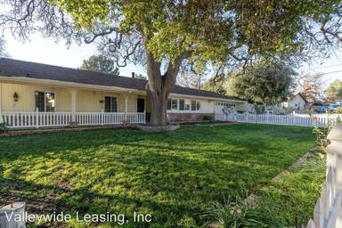 Main picture of 24622 Wayman St