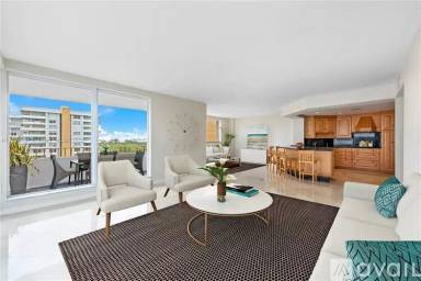 Main picture of Ocean Lane Plaza