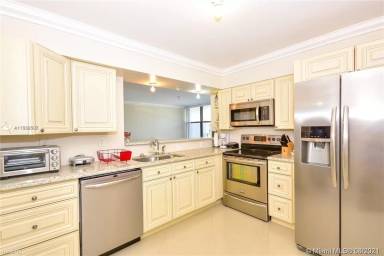 Main picture of Oceanview Park Condominium