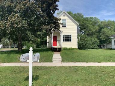 Main picture of 2335 5th St