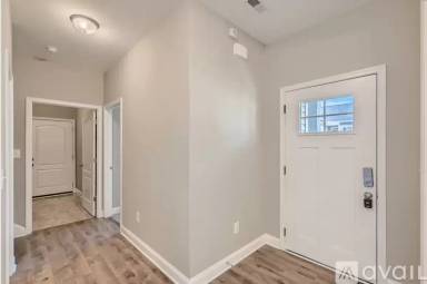 Main picture of 104 Fairview St