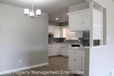 Main picture of 4410 NW 53rd St