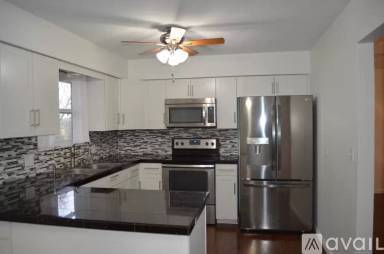 Main picture of 2460 S Farm Road 237