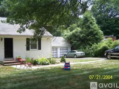 Main picture of 1029 Hartford Tpke