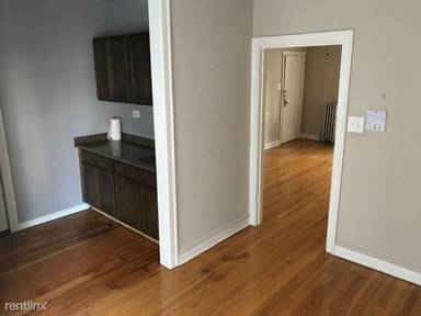 Main picture of 3583 N Milwaukee Ave