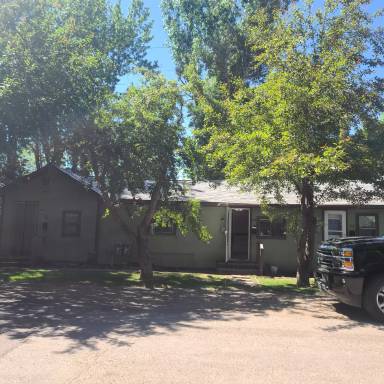 Main picture of 310 E Beall St