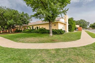 Main picture of 3235 64th St