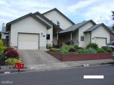 Main picture of 1787 NW Grant Cir