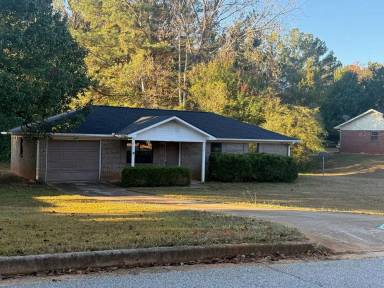 Main picture of 50 Windridge Dr