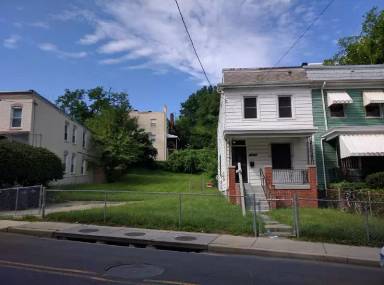 Main picture of 1385 Morris Rd SE