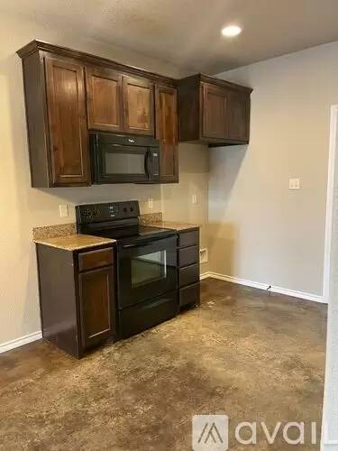 Main picture of 412 S Allen St