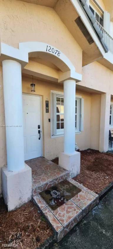 Main picture of 12078 SW 140th Ter
