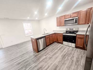 Main picture of 124 Ivy Trce