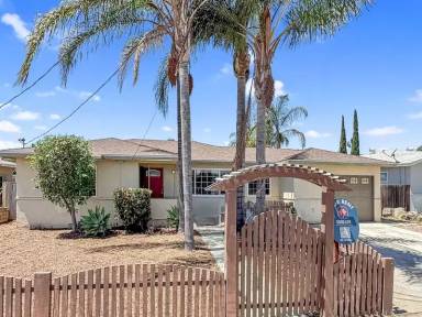 Main picture of 839 N Midway Dr