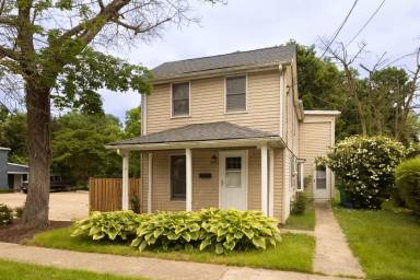 Main picture of 5773 Main St