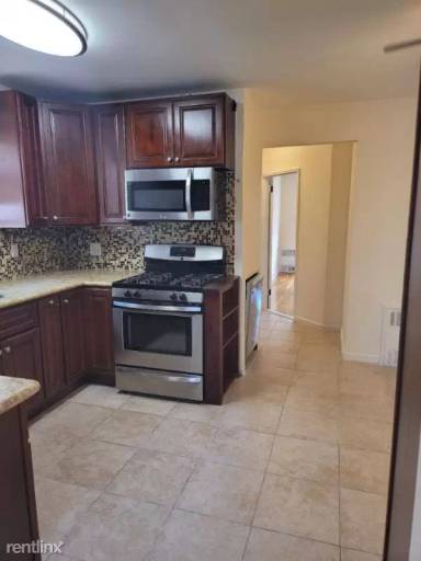 Main picture of 6645 Avenue N