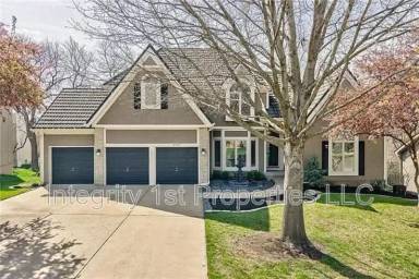 Main picture of 8338 Mullen Rd