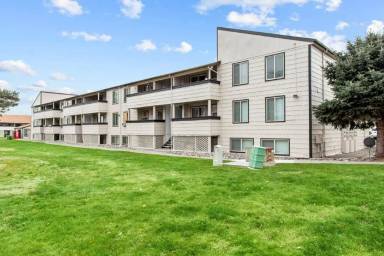 Main picture of Sandpiper Apartments
