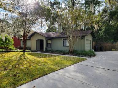 Main picture of 4821 NW 33rd Pl