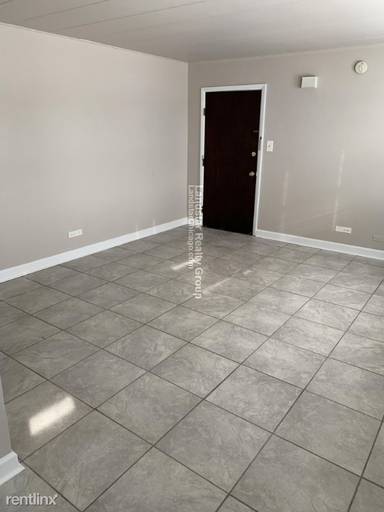 Main picture of 9610 Ivanhoe Ave
