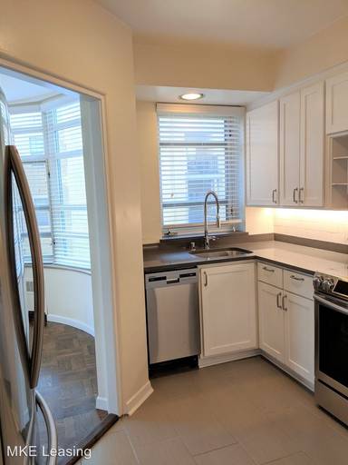 Main picture of 1260 N Prospect Ave