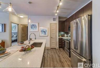 Main picture of 2810 E Martin Luther King Jr Blvd