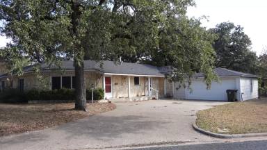 Main picture of 315 Tee Dr