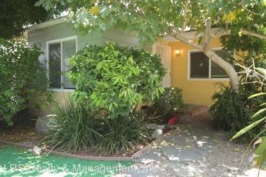 Main picture of 1448 S Cochran Ave