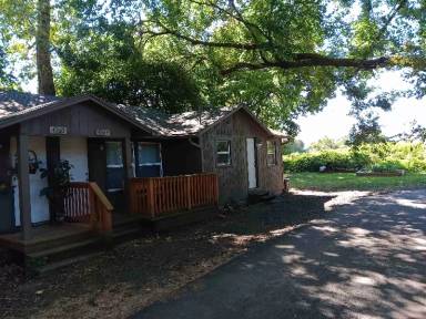 Main picture of 4264 NE Highway 20