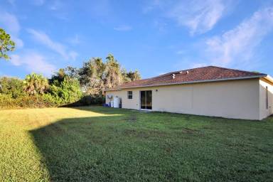 Main picture of 5387 Delight Ave