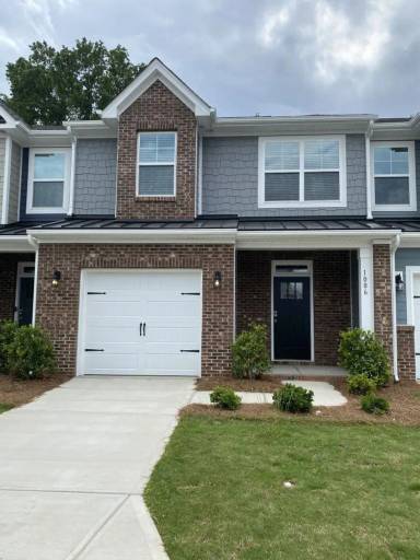 Main picture of 1006 Moffatt Ln