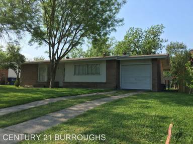 Main picture of 554 Blaze Ave