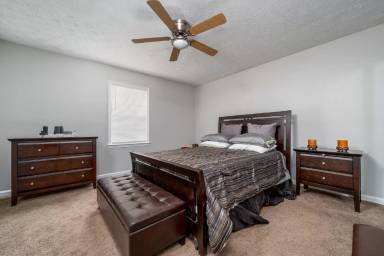 Main picture of 384 Dixie Ct