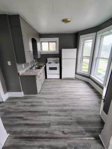Main picture of 310 S Main St