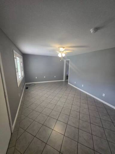 Main picture of 340 Unaka Dr