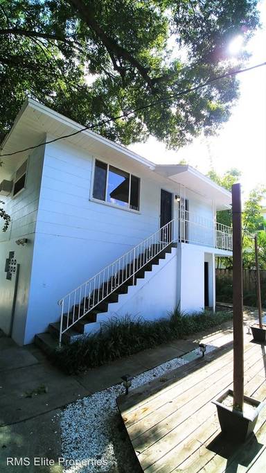 Main picture of 110 11th Ave N