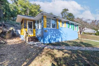 Main picture of 77-79 Engineer Dr