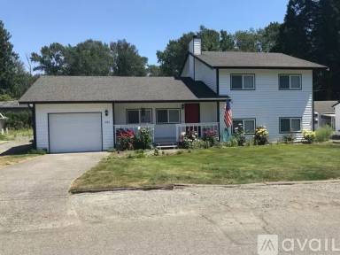 Main picture of 381 S Ferry Ave