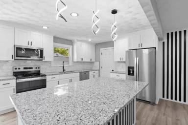 Main picture of 4916 Orleans Dr