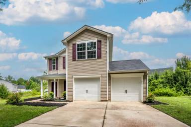 Main picture of 2611 Cindy Ln