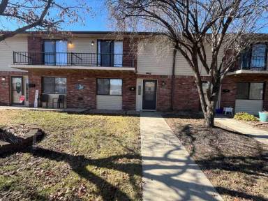 Main picture of 1090 Greenwood Trl W