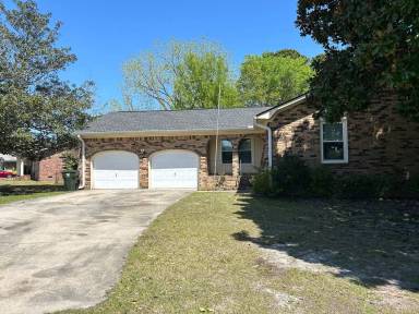 Main picture of 108 Myer Cir