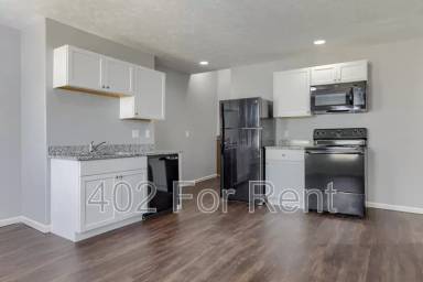 Main picture of 2233 S 20th St