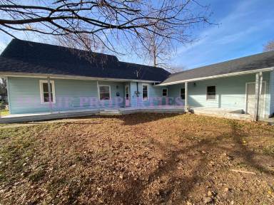 Main picture of 810 W Monroe St