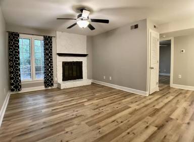 Main picture of Epworth Dr NE