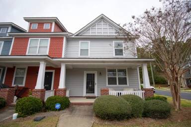 Main picture of 865 Forest Park Rd
