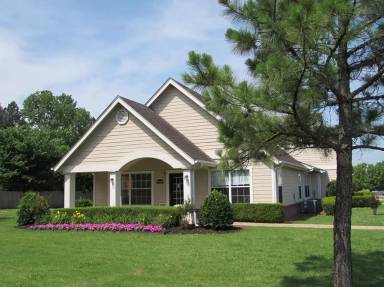 Main picture of Gardens at Pryor Creek